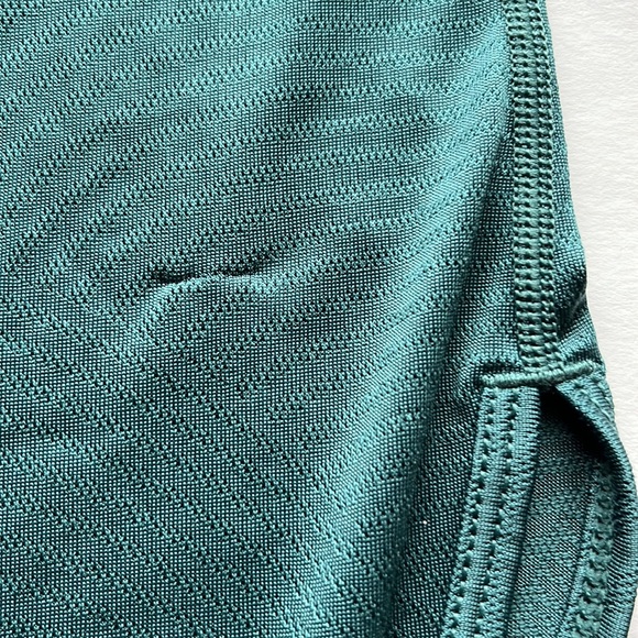 Lorna Jane Racerback Tank - Picture 10 of 10